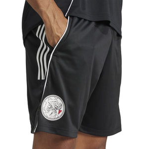 ADI AJAX 25-26 TR SHORT BLACK/BOLD RED