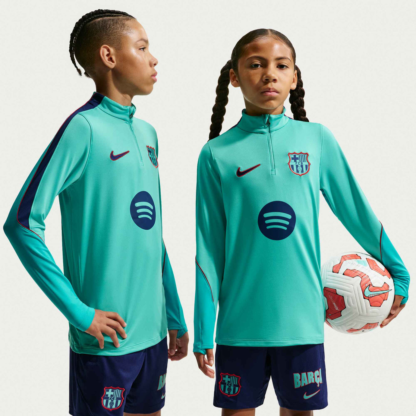 NIKE JR BARCELONA 26-27 STRIKE DRILL TOP GREEN FROST/DUSTY
