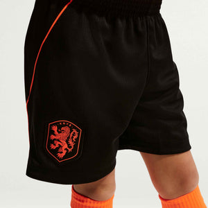 NIKE JR NEDERLAND WC26 HOME LB KIT HYPER CRIMSON/BLACK