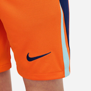 NIKE JR NEDERLAND EURO24 HOME SHORT SAFETY ORANGE/BLUE VOID