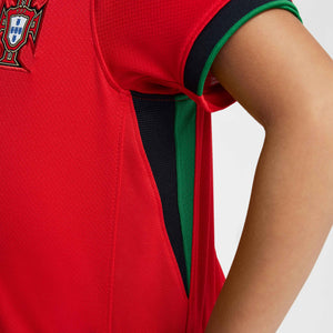 NIKE JR PORTUGAL EURO2024 LB HOME KIT UNIVERSITY RED/PINE GREEN