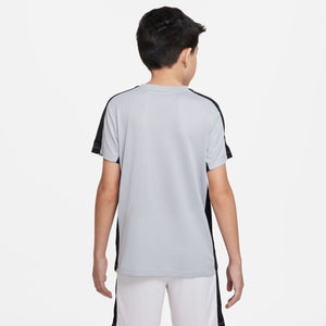 NIKE JR DRY-FIT ACADEMY23 SS TOP WOLF GREY/BLACK/WHITE