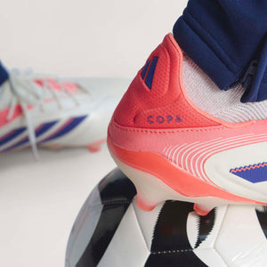 ADI COPA PURE lll ELITE FG OFF WHITE/SIGNAL CORAL