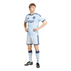 ADI AJAX 26-27 THIRD SHORT CRYSTAL SKY