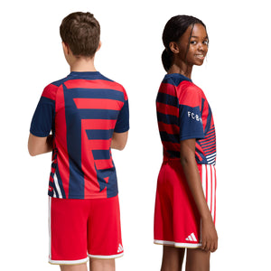 ADI JR BAYERN 26-27 PRE-MATCH JERSEY NIGHT INDIGO/BETTER SCARLET