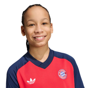 ADI JR BAYERN 26-27 PRE-MATCH JERSEY PURE RUBY