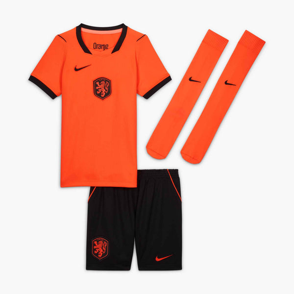 NIKE JR NEDERLAND WC26 HOME LB KIT HYPER CRIMSON/BLACK