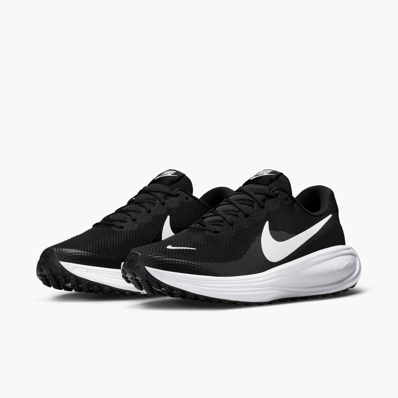 NIKE REVOLUTION 8 BLACK/WHITE