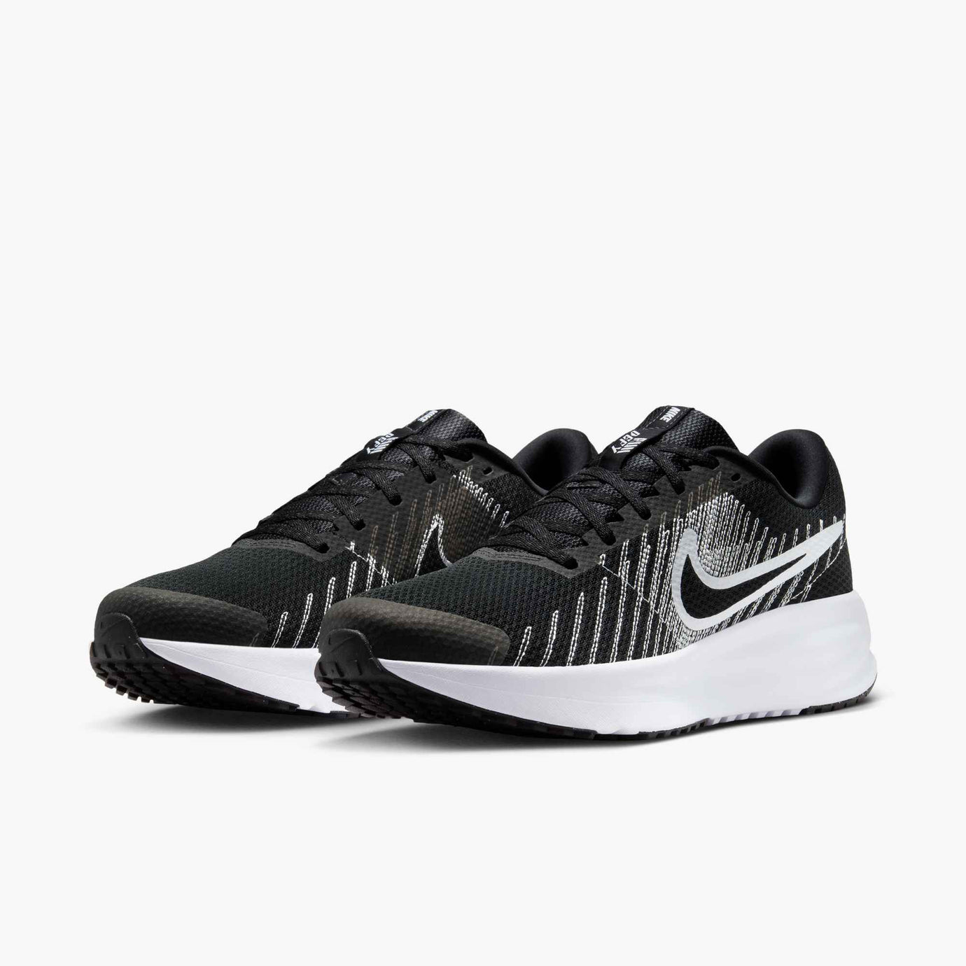 NIKE RUN DEFY BLACK/WHITE