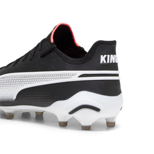 PUMA KING ULTIMATE FG BLACK/WHITE